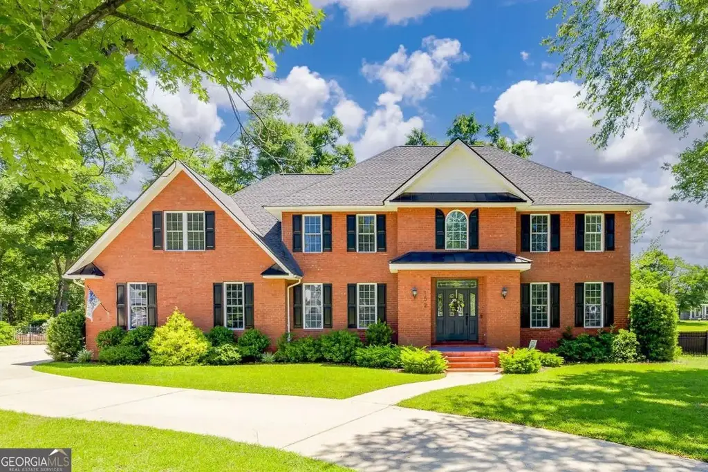 152 Cambridge Drive, Rincon