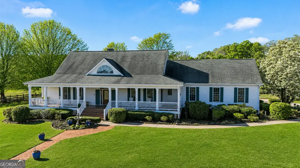 159 Friar Tuck Road, Fayetteville