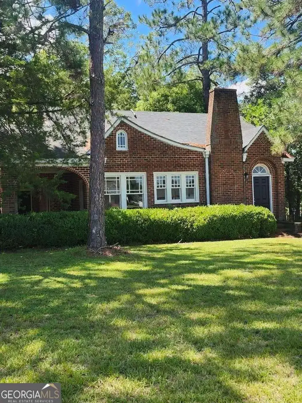 328 S Main Street S, Ashburn