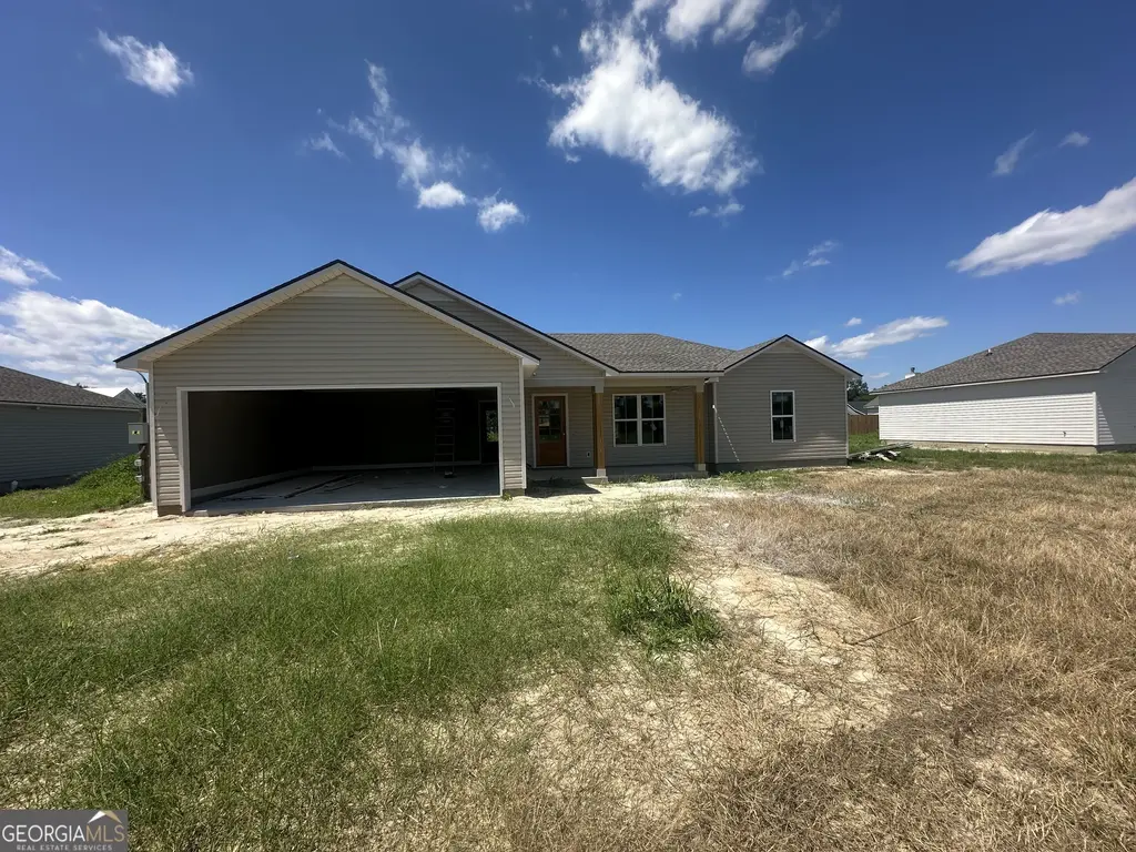 97 Cypress Street, Ray City