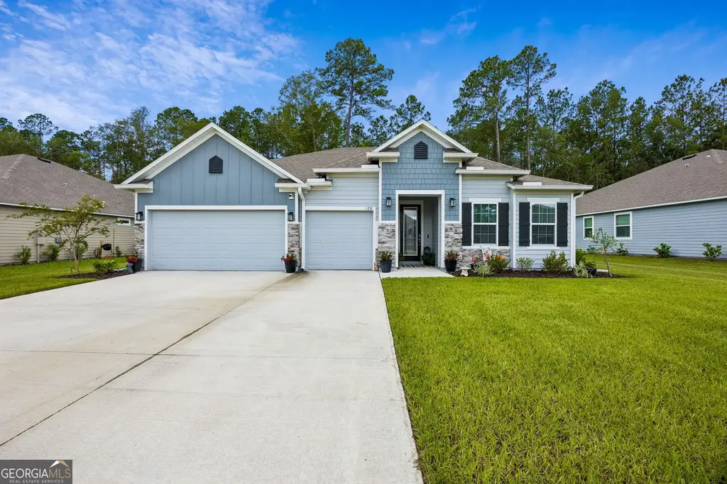 128 Breakwater Loop, Kingsland