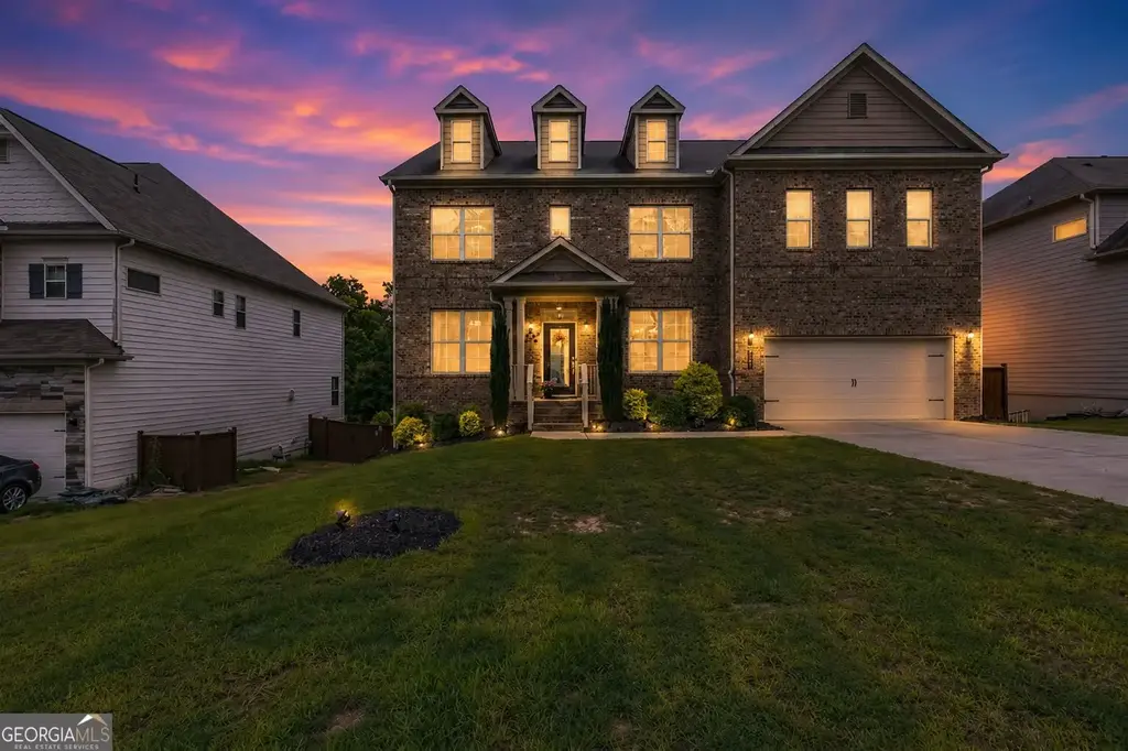 7905 Brewton Creek Drive, Cumming