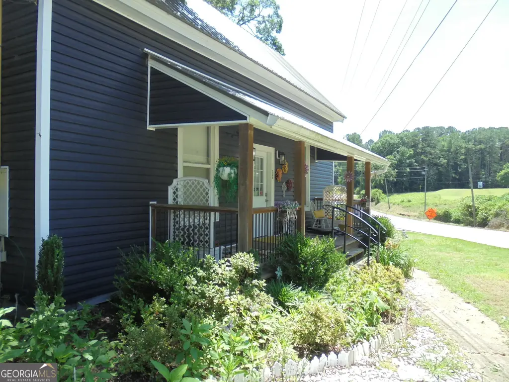 305 S Jackson Street, Hartwell