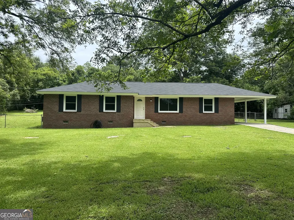 6460 Gibson Road, Macon