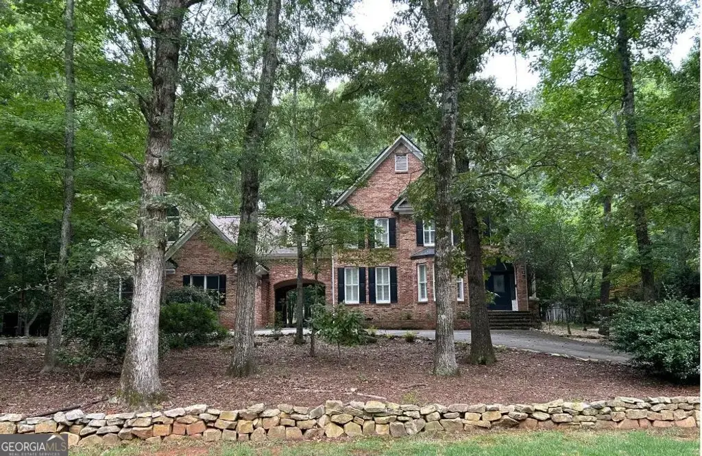 100 Greenridge Way, Newnan