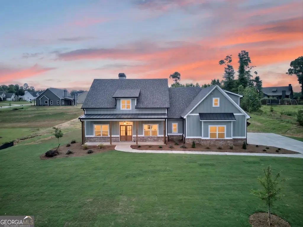 332 Cammie Way, Williamson