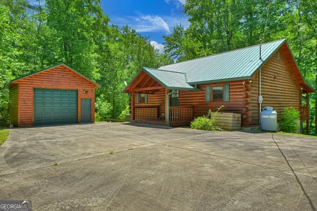 6385 Hwy 2, Epworth
