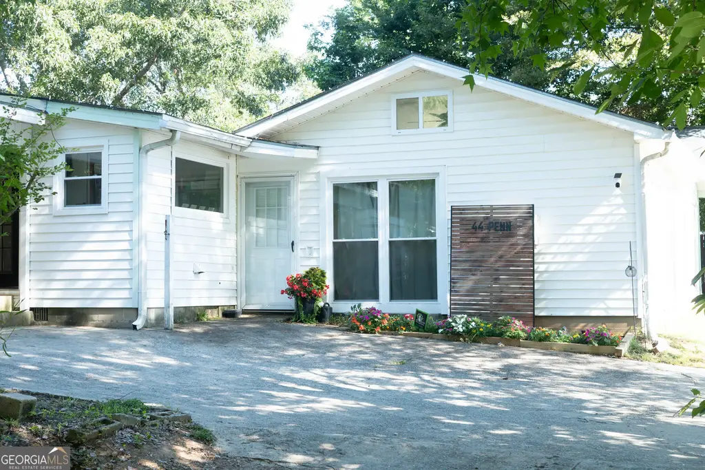 44 Penn Drive, Jackson