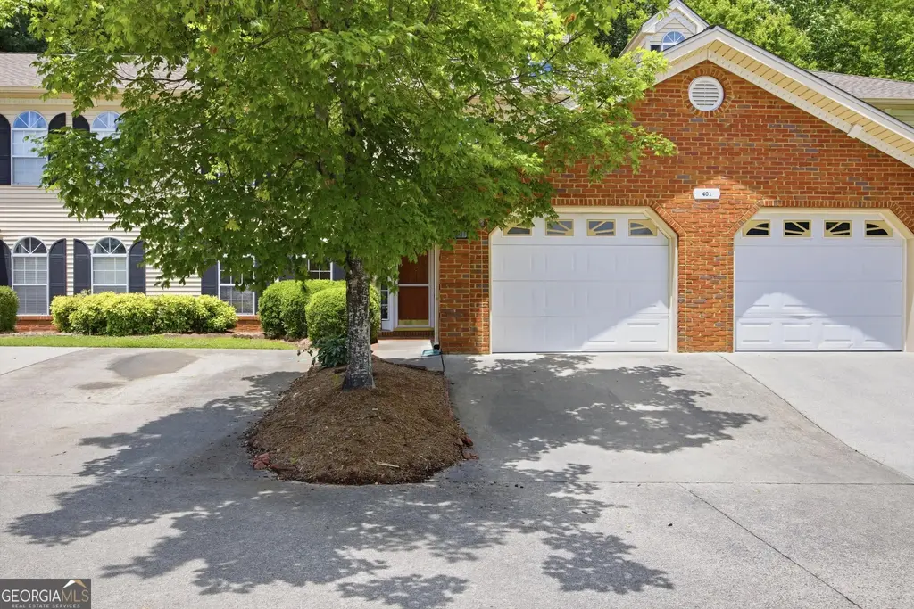 401 Live Oak Lane 65, Dalton