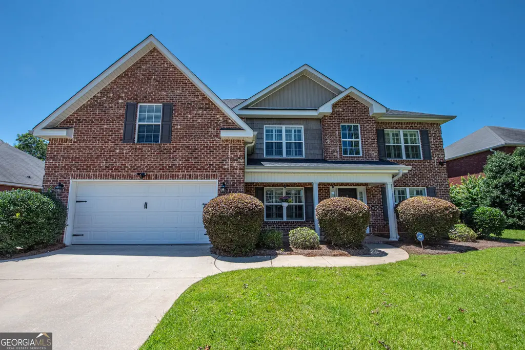 202 Northumberland Way, Warner Robins