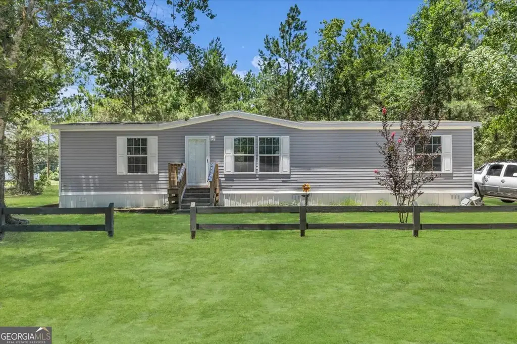 810 Simpsontown Road, Newington