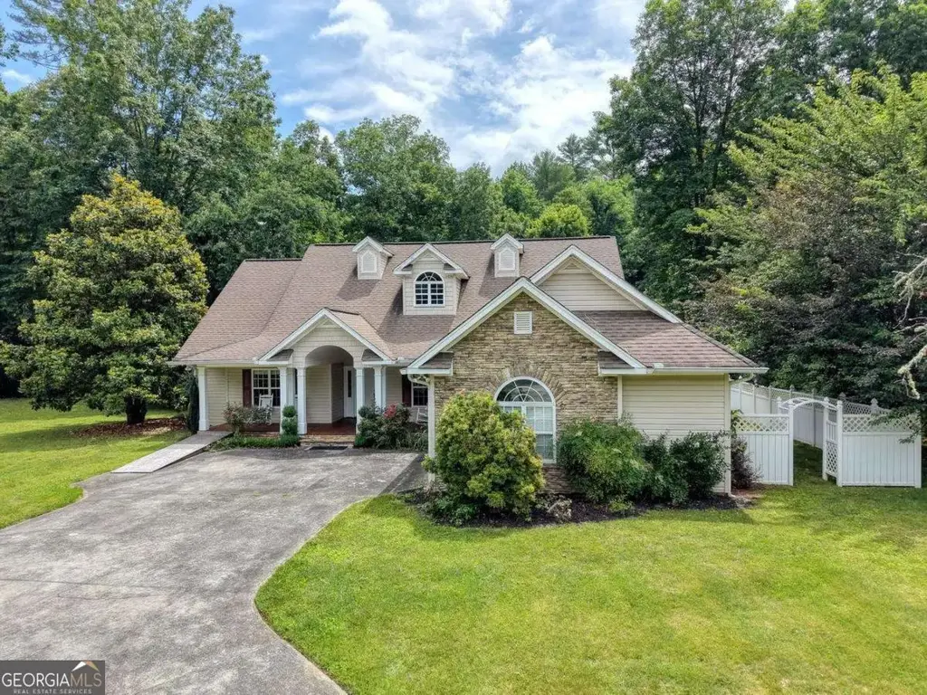 2187 Big Pine Drive, Hiawassee
