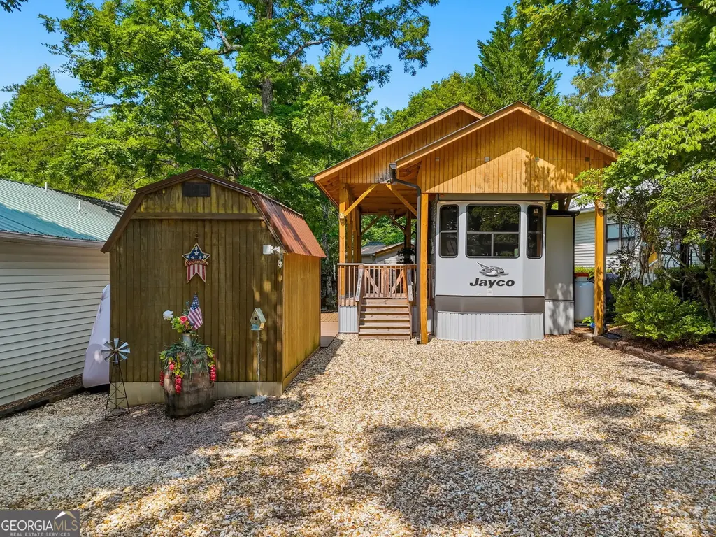 104 Cindy Parkway, Cleveland