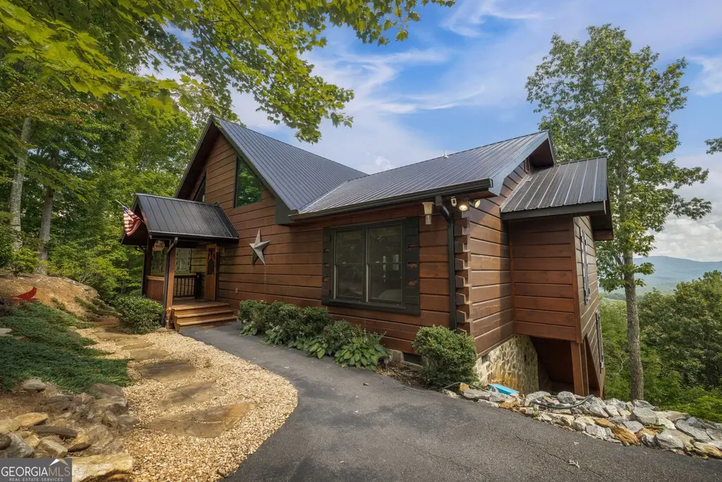 157 Misty Mountain Lane, Blue Ridge