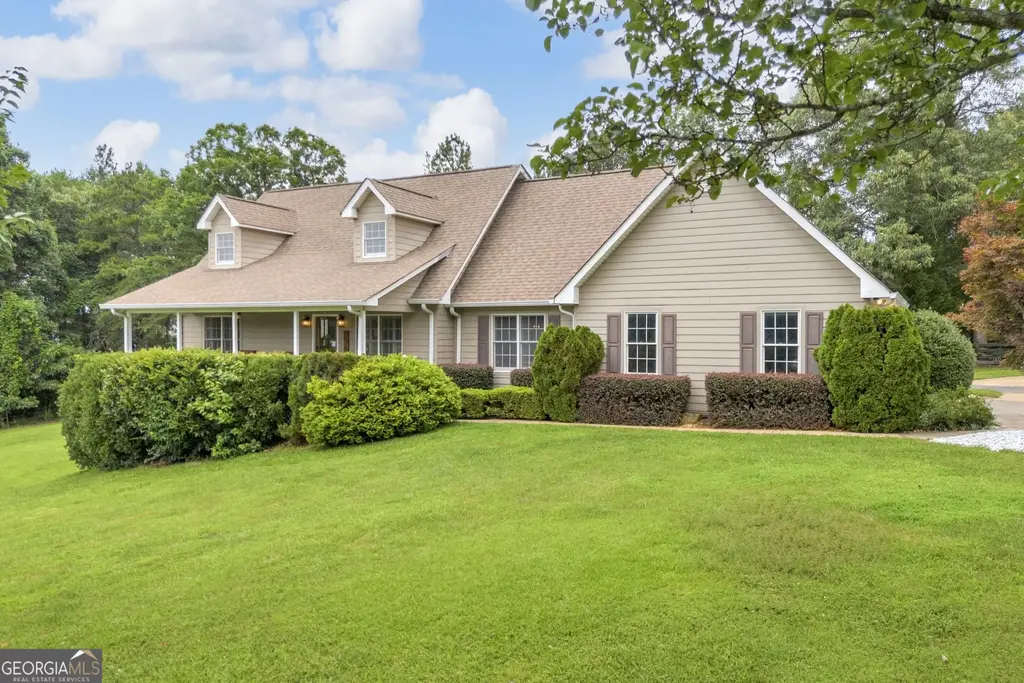 2570 Castleberry Bridge Road, Dawsonville