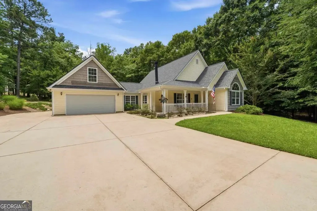 280 E River Bend Drive, Eatonton