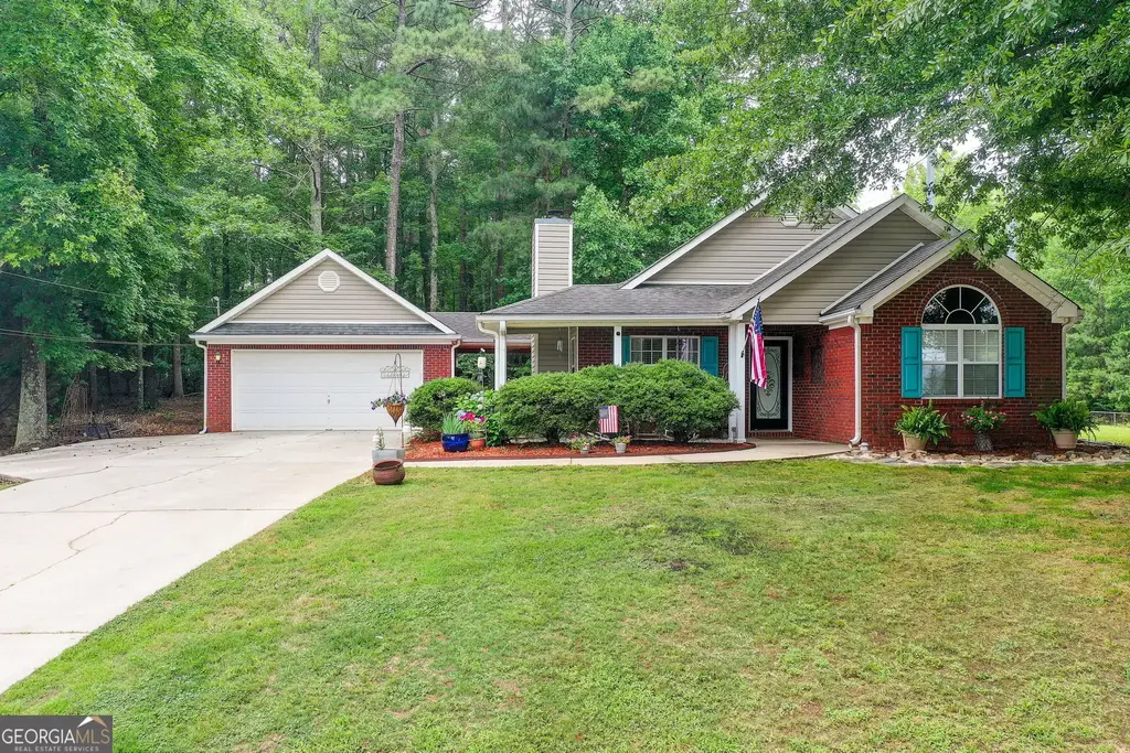 204 Crystal Court, Hampton
