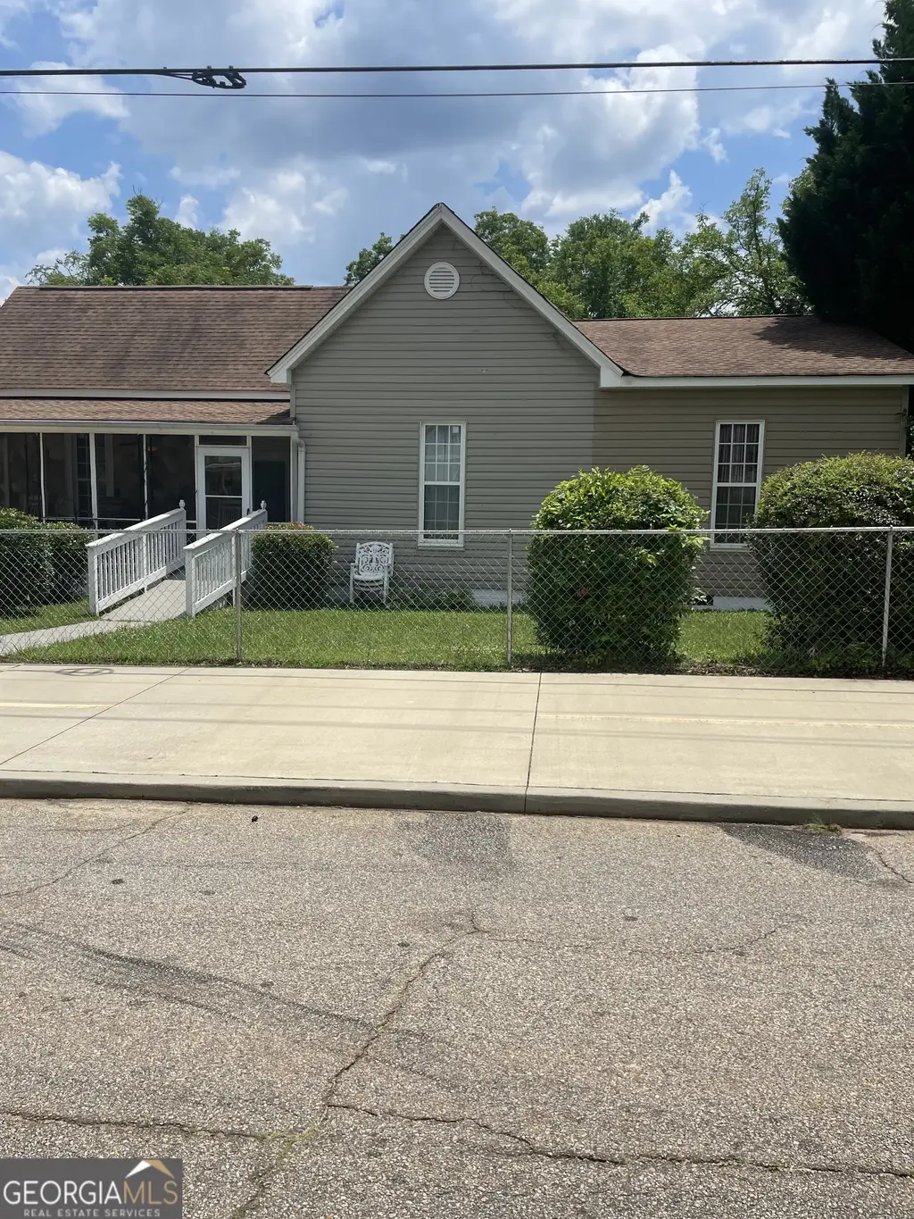 205 Cherry Street, Lagrange