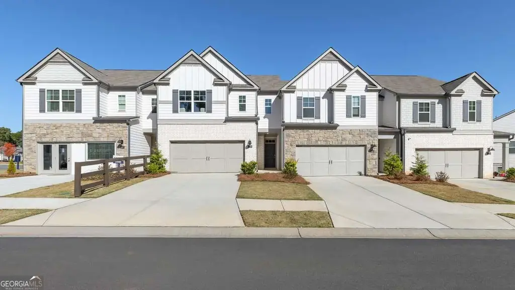 3137 Yellowhammer Drive #16, Marietta