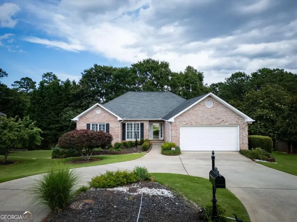 645 Saint Ives Drive, Athens