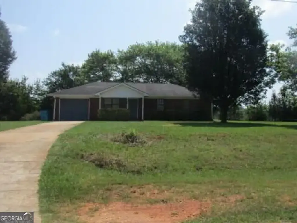 625 Strickland Road, Locust Grove