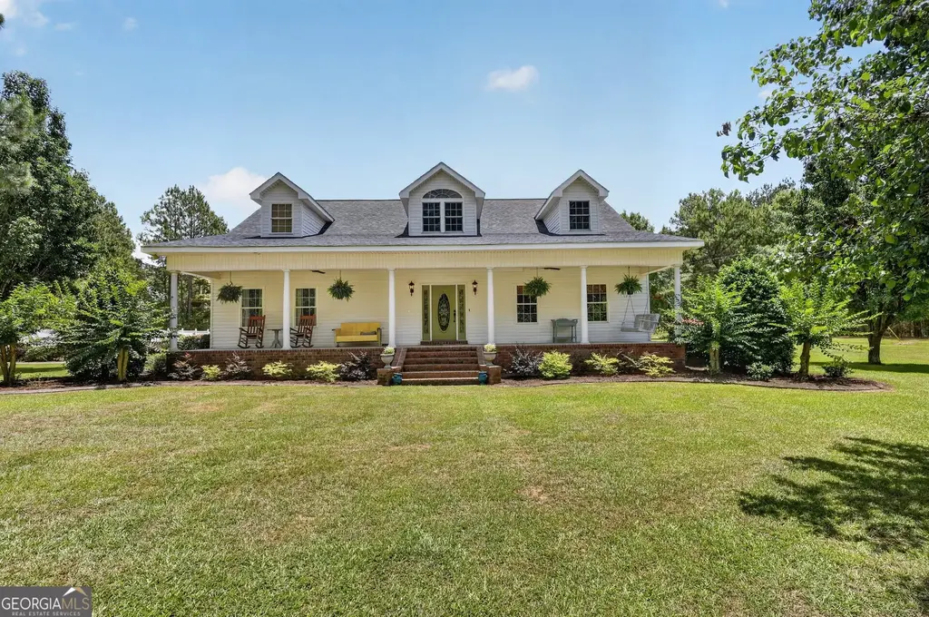 300 Johnson Drive, Sylvania