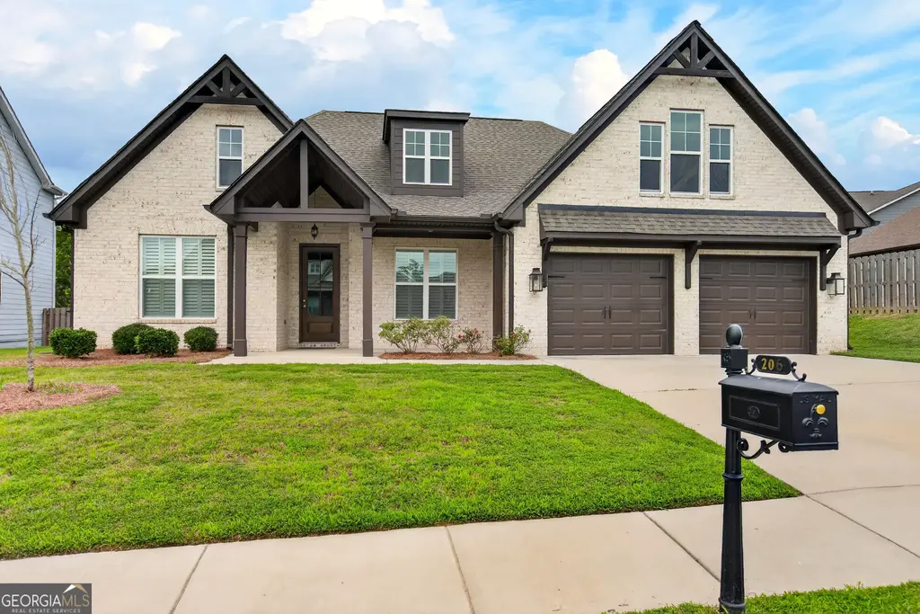 206 Linman Drive, Lagrange