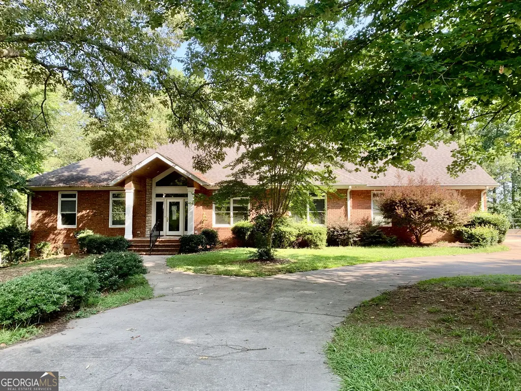 727 Kings Bench Drive, Hartwell