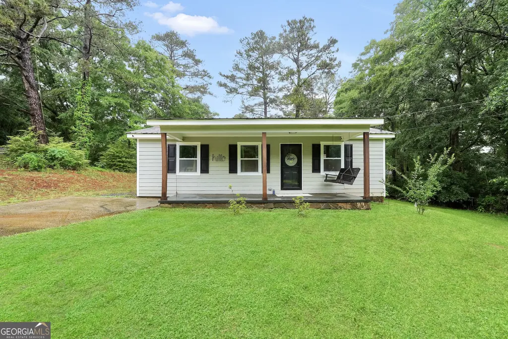 997 Cardinal Street, Thomaston
