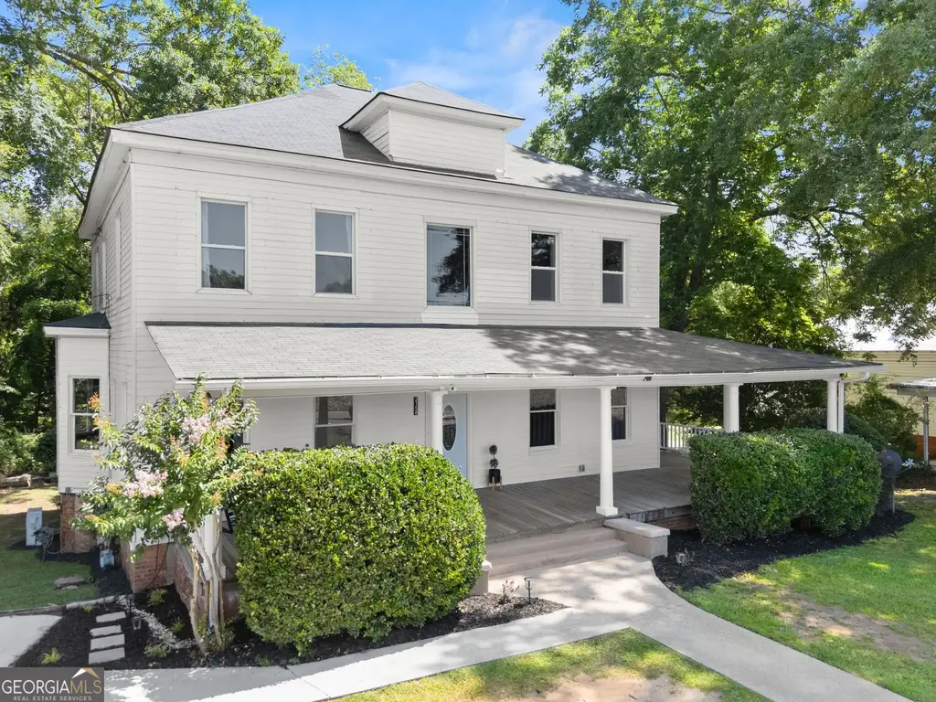 2158 N Broad Street, Commerce
