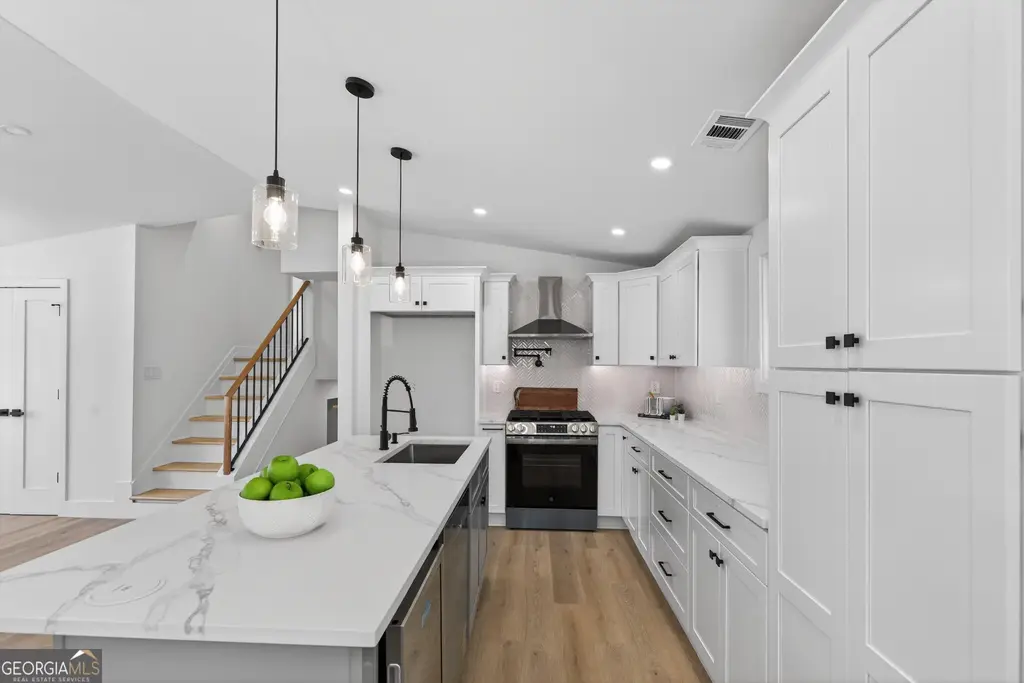 13 Perthshire Drive, Peachtree City