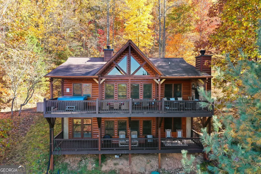 437 Spruce Circle, Mineral Bluff