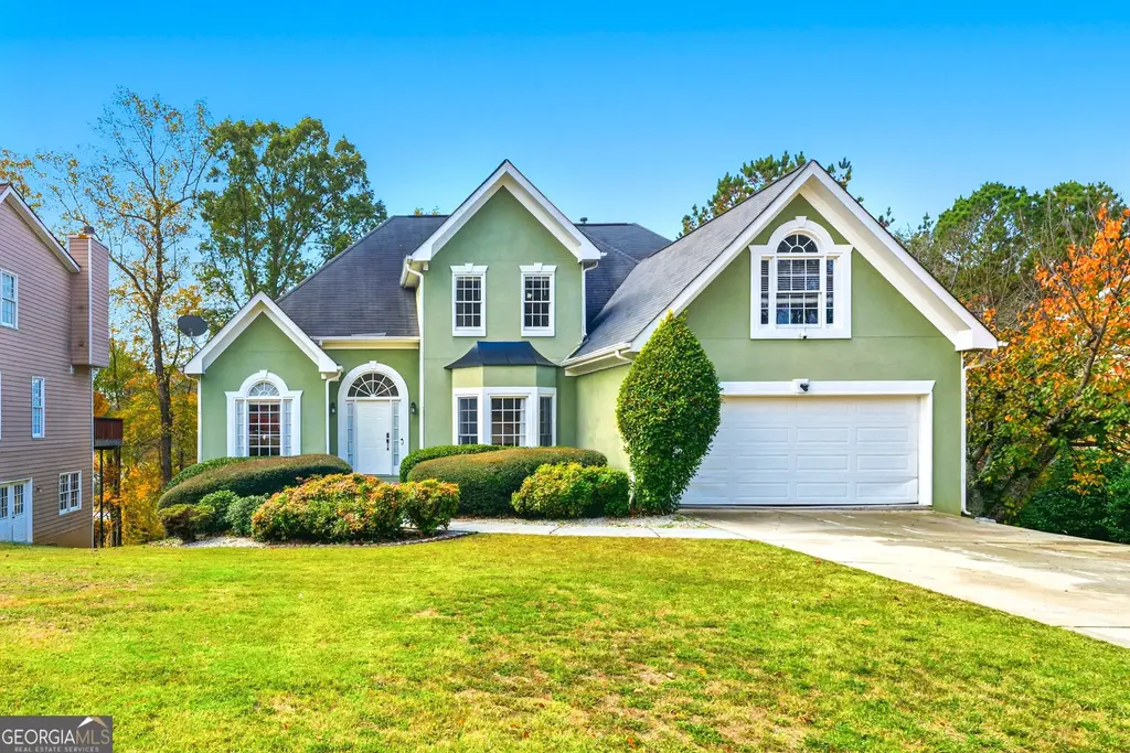 325 Riverbirch Lane, Lawrenceville