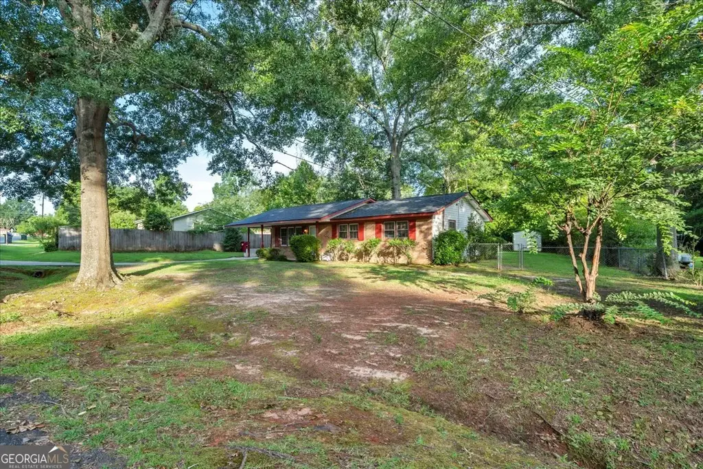 413 Davis Drive, Centerville