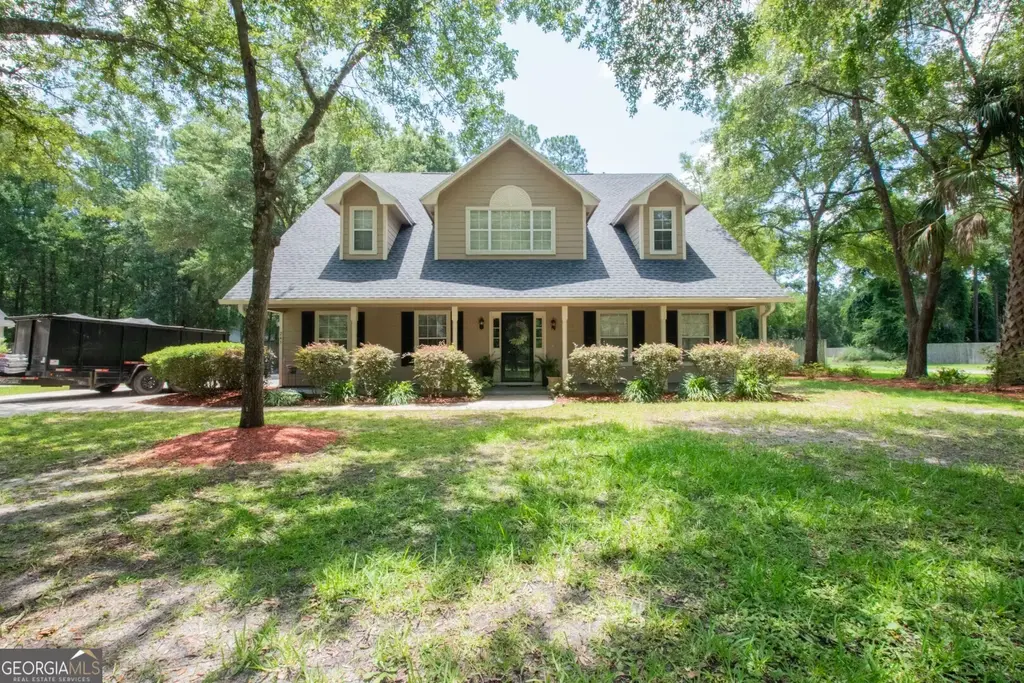 245 Chase Court N, St. Marys