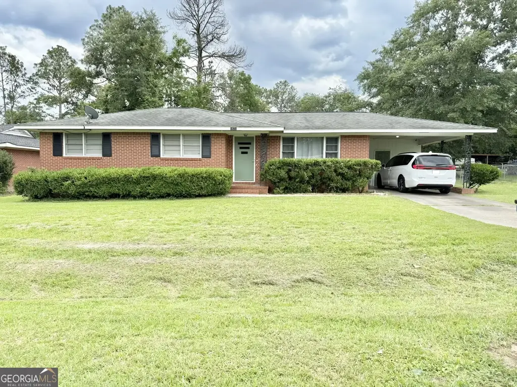 1511 S Cheney Drive, Vidalia