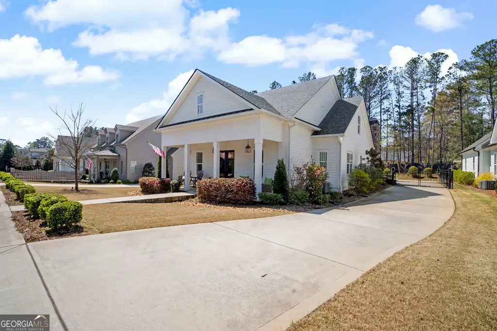 285 Traditions Way, Senoia