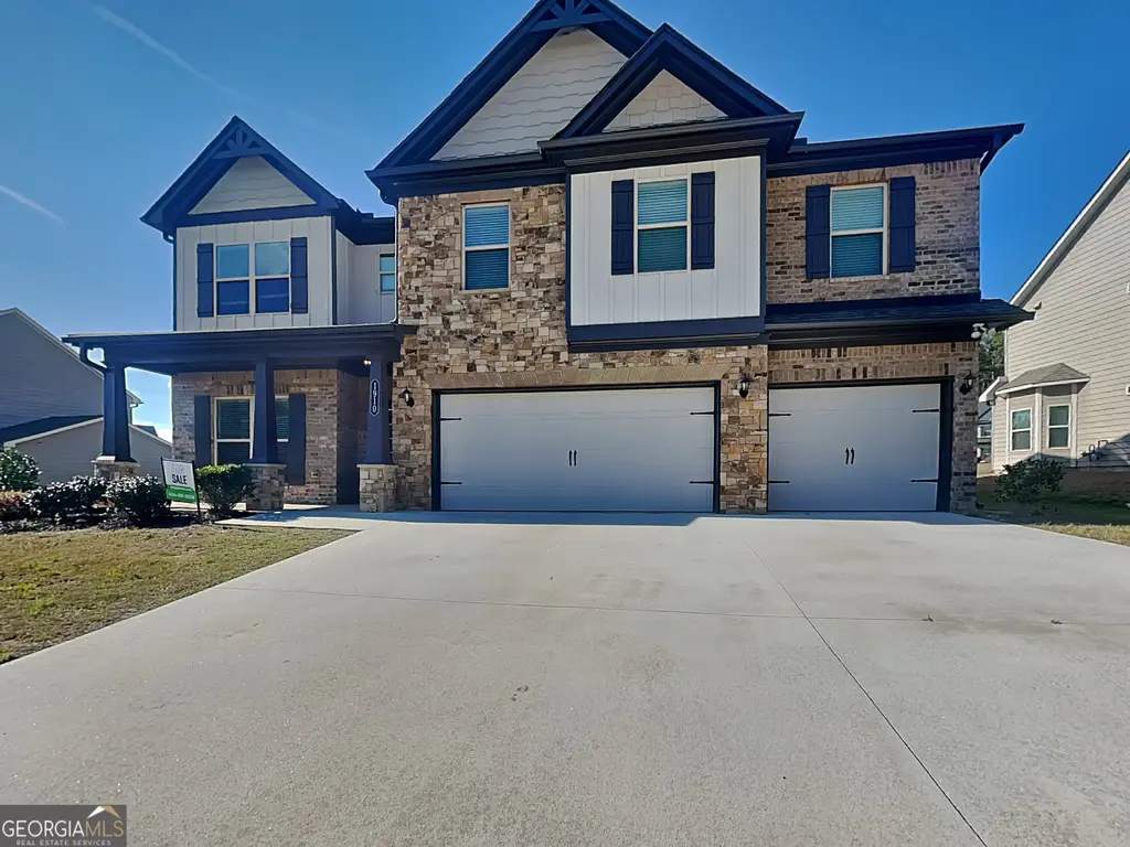 1910 Cobblefield Circle, Dacula