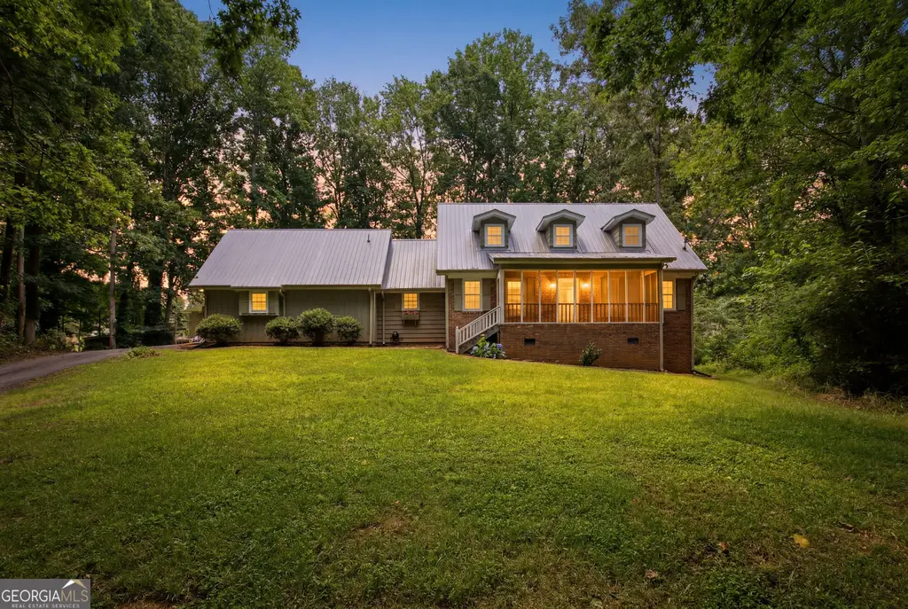 147 Ridgeway Circle, Cornelia