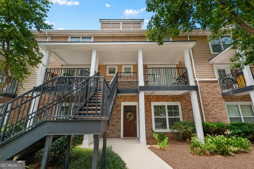 1035 Barnett Shoals Road 913, Athens