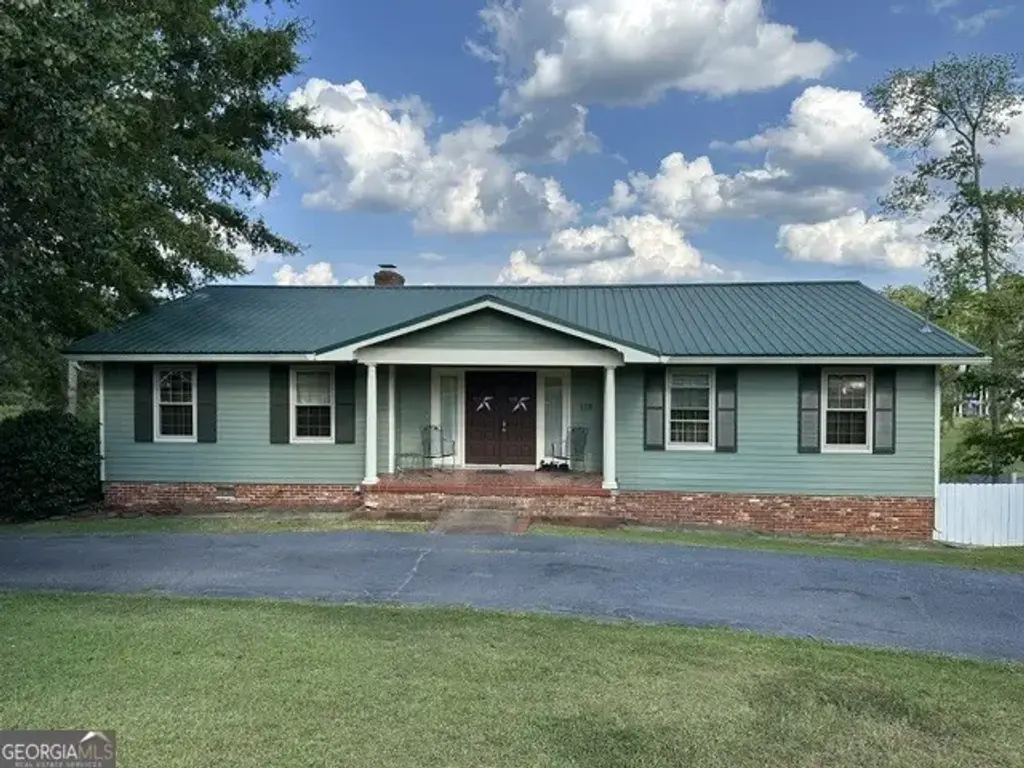 135 Ne Chumley Road Ne, Milledgeville