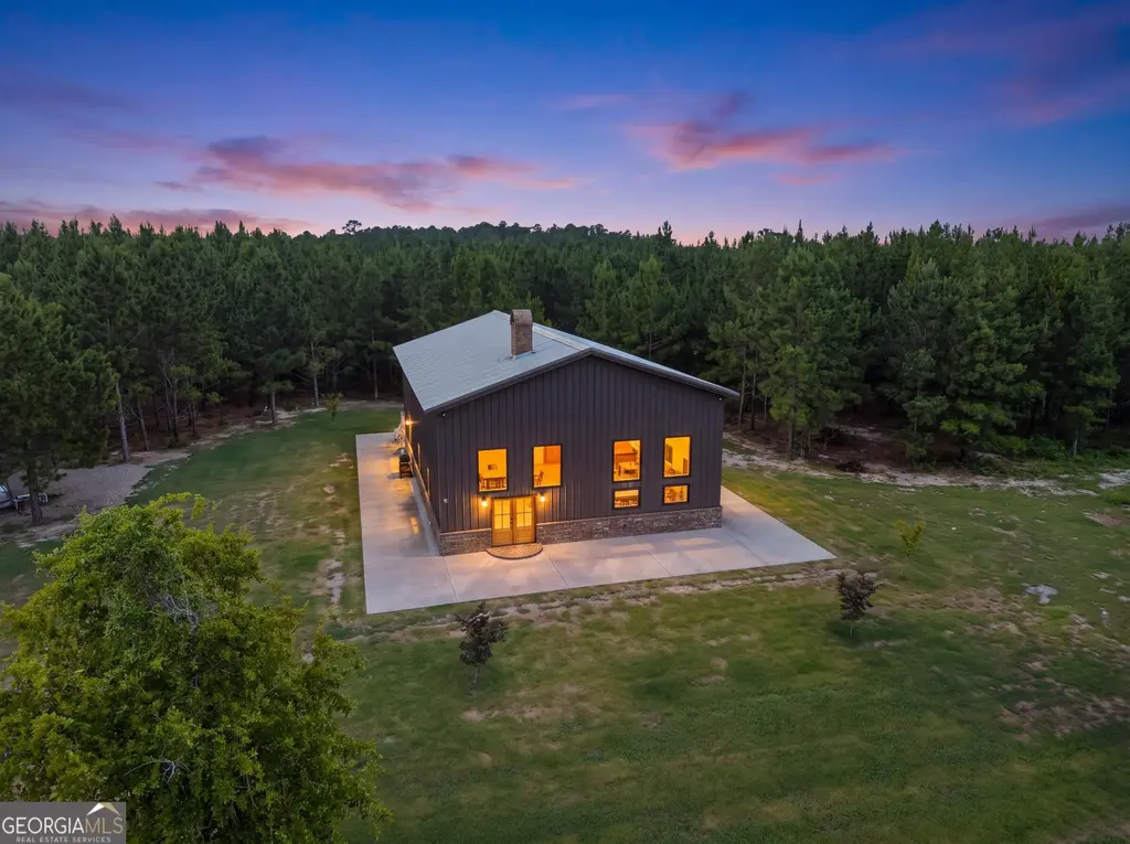 3875 Poor Robin Road, Sylvania