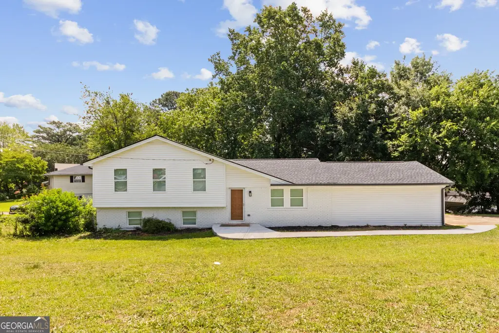 925 Majesty Lane, Morrow