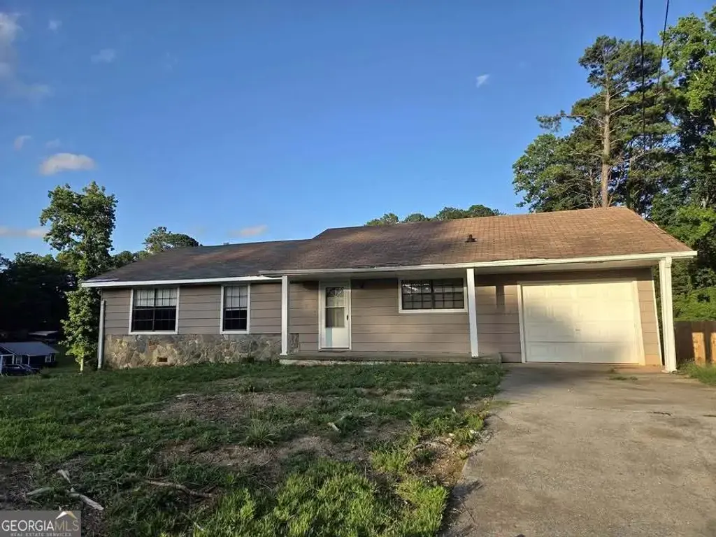 2070 Radford Court, Riverdale