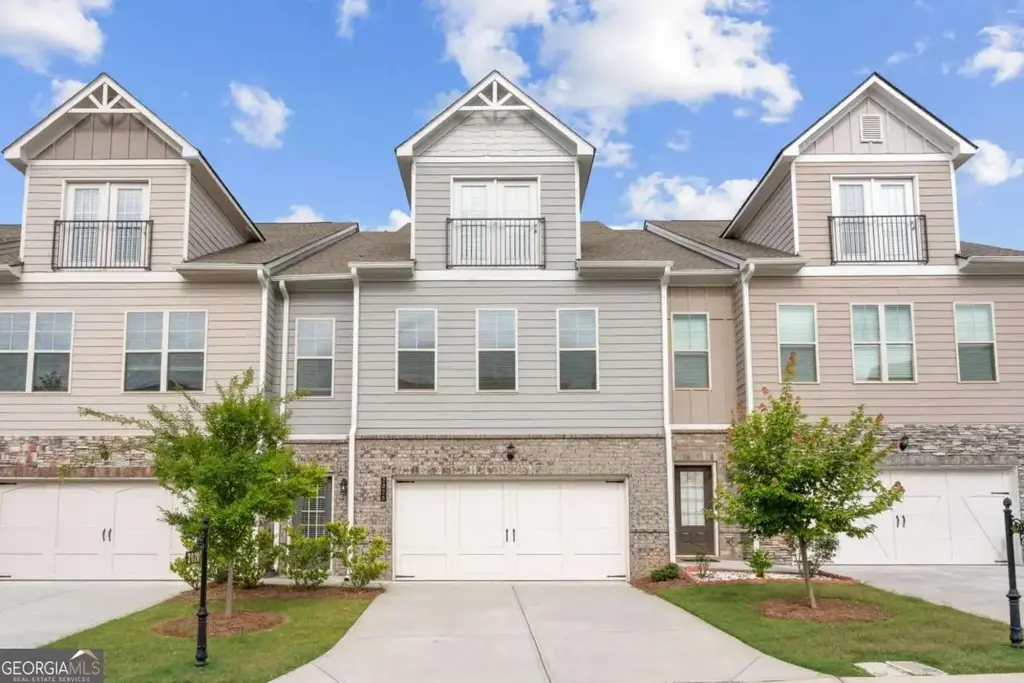 2020 Manor Pointe Drive 19, Cumming