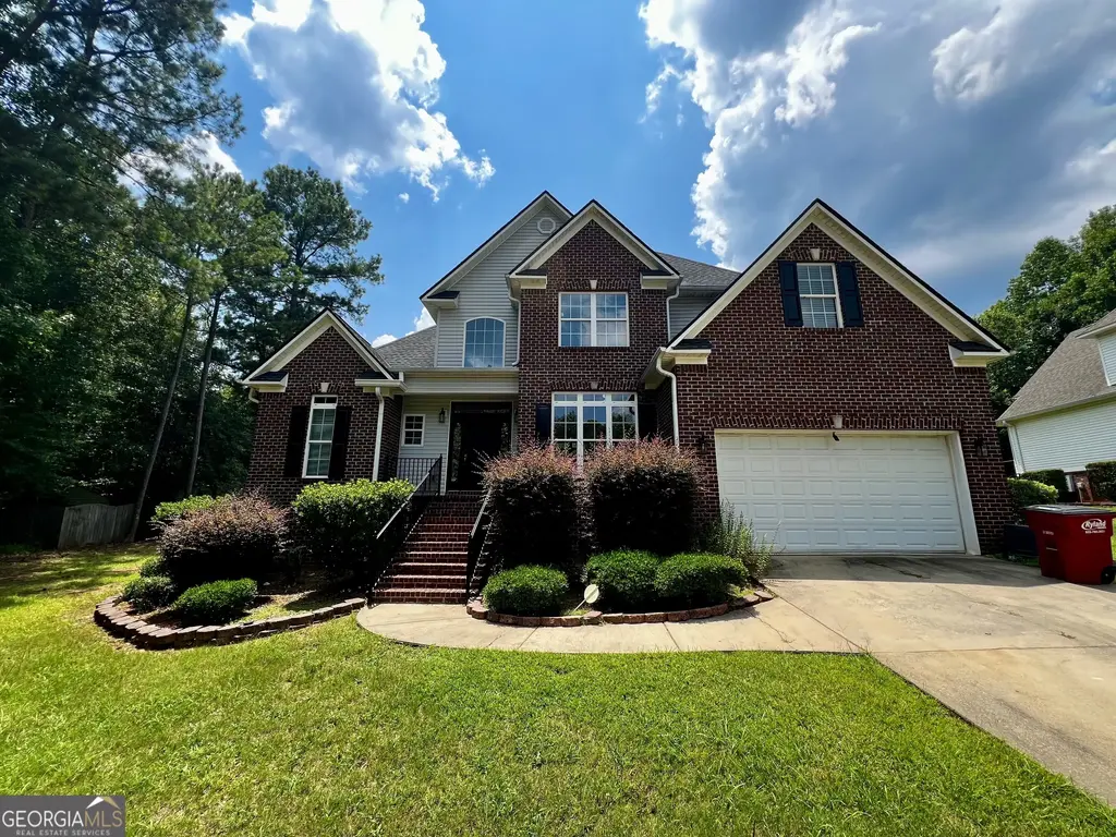1104 Boulder Drive, Gray