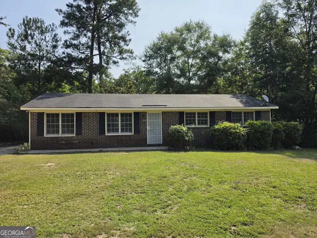 4220 Mark Place, Macon