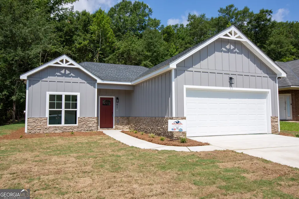 61 Rc Allen Drive, Columbus