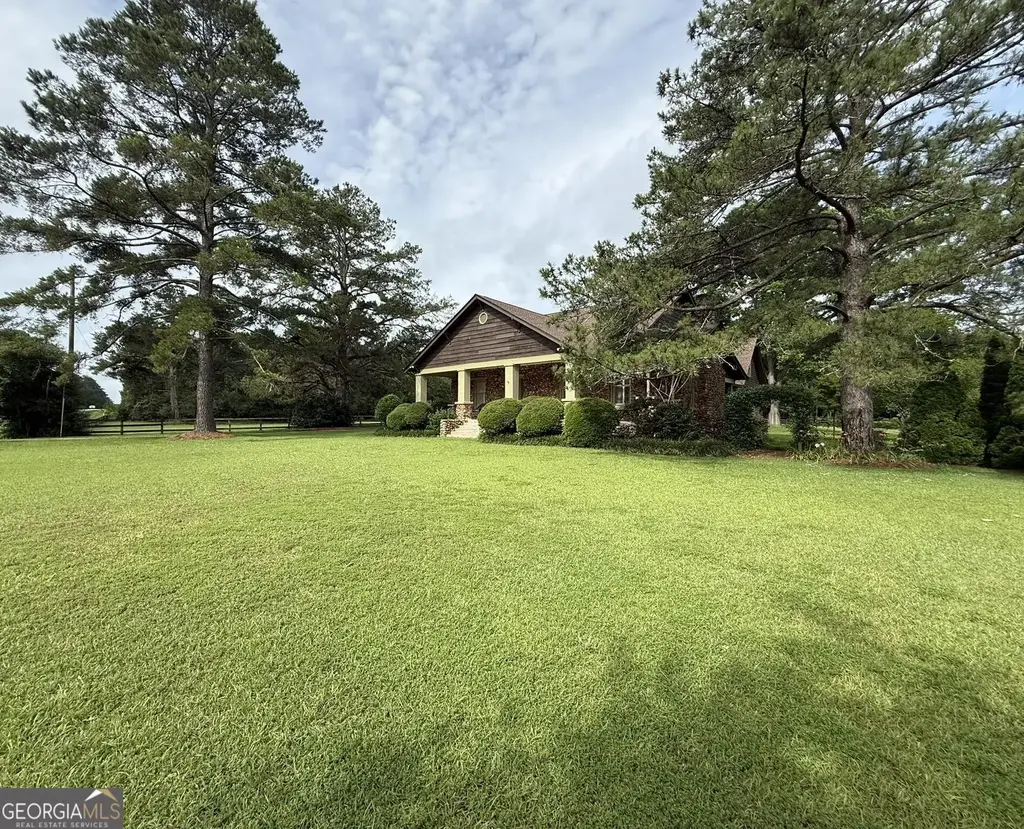 2101 Elko Road, Elko