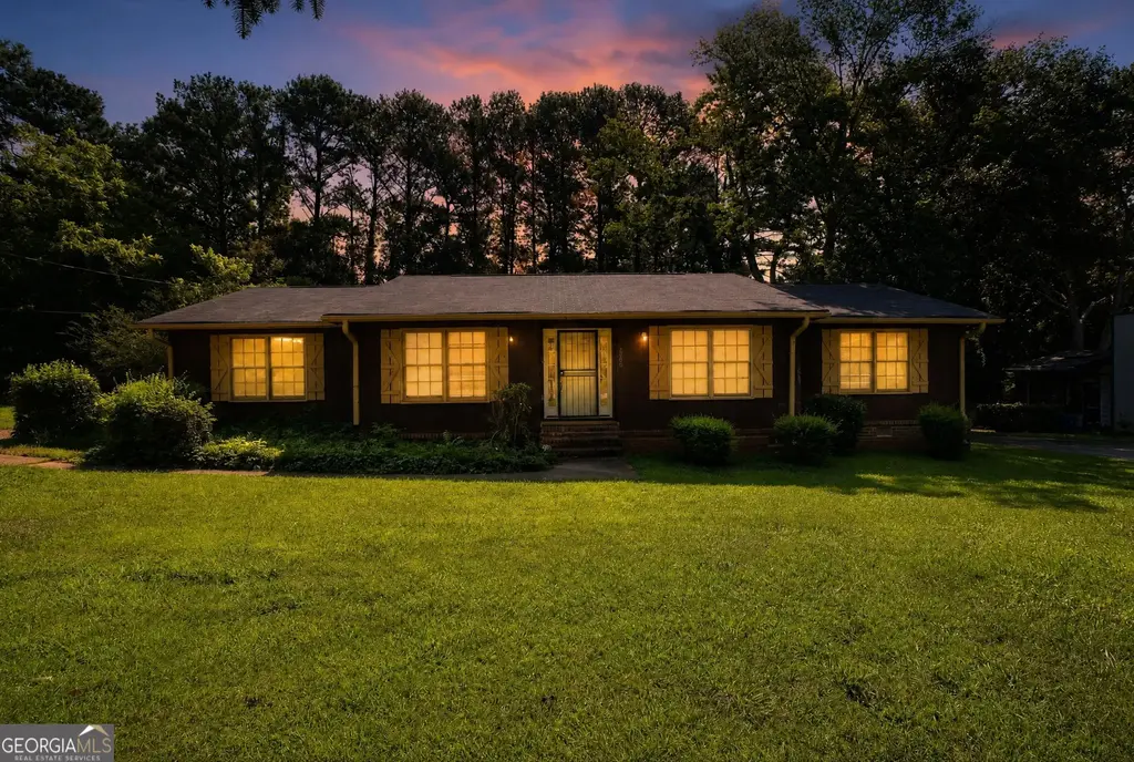 3560 Dogwood Farm Road, Decatur